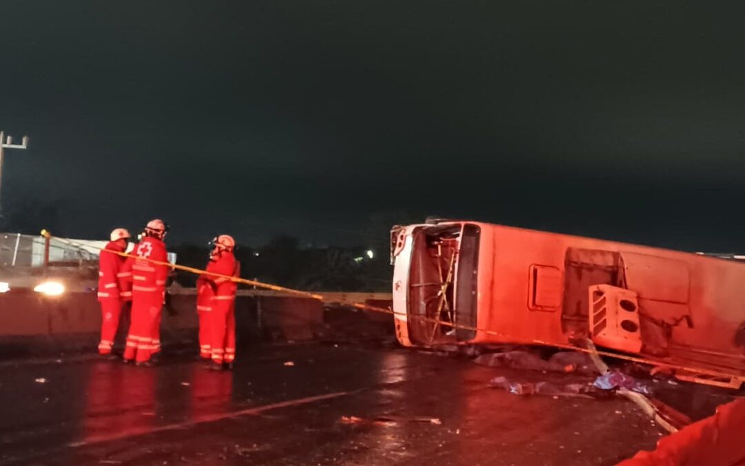 Volcadura en carretera Miguel Alemán: Chofer muerto alertó sobre fallas en el camión