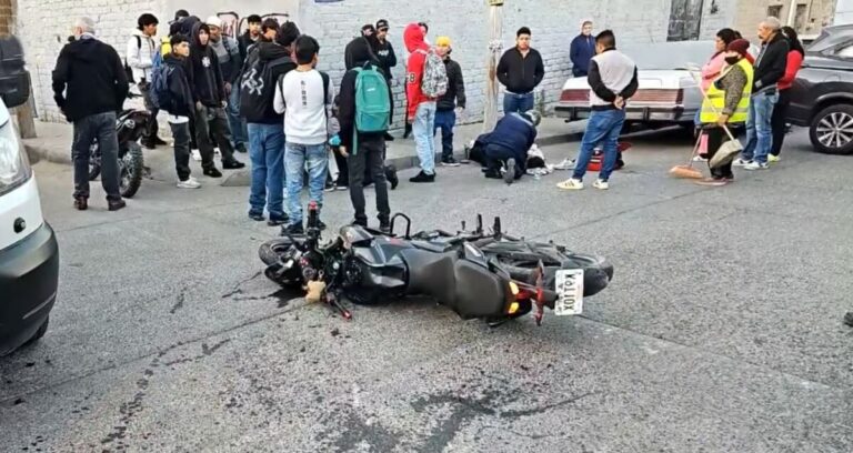 Accidente de Tránsito en Tlaquepaque: Alumnos del Conalep Heridos en Choque con Camioneta