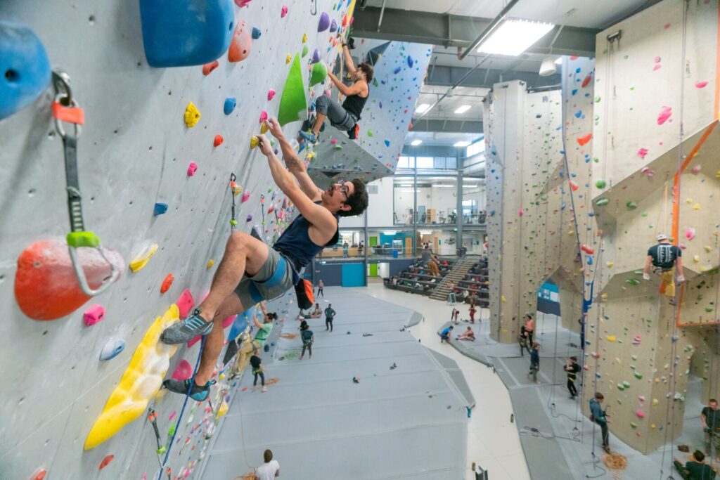 Movement enfrentando acusaciones de violaciones a los derechos laborales de sus trabajadores
