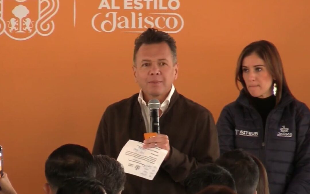 Pablo Lemus Reconoce el Contribución de Enrique Alfaro a la Línea 4 del Tren Ligero