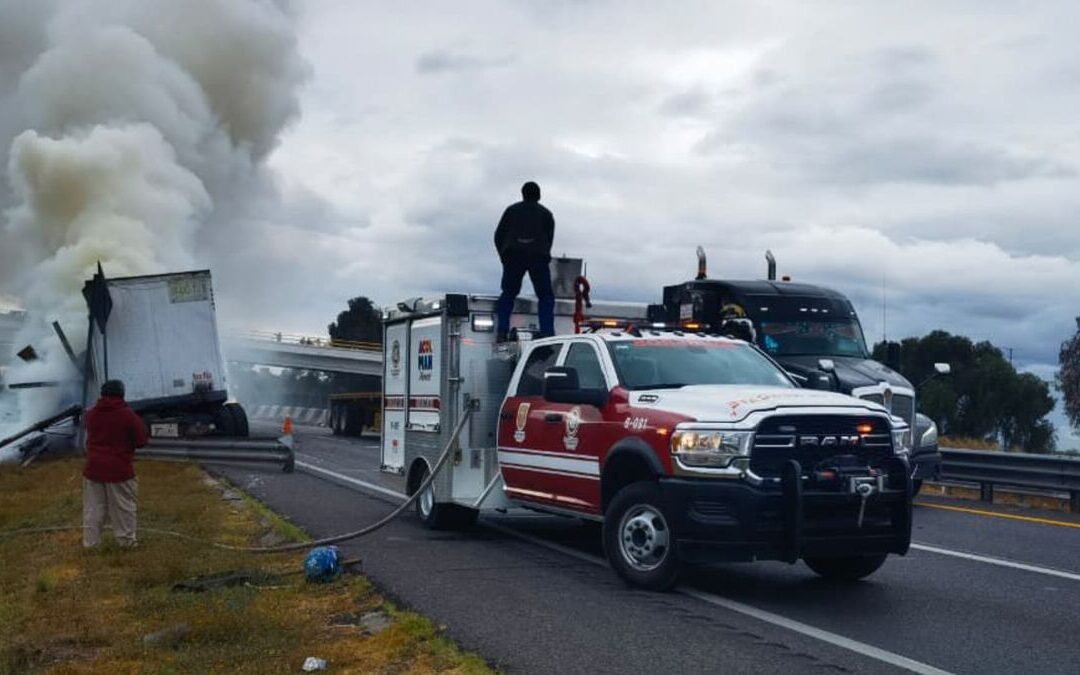 Accidente de Tráiler en la Autopista Ecatepec-Pirámides a la Altura de Acolman