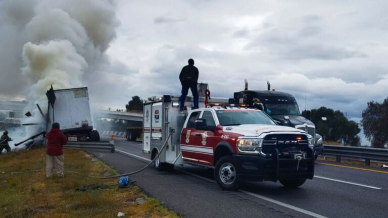 Accidente de Tráiler en la Autopista Ecatepec-Pirámides a la Altura de Acolman