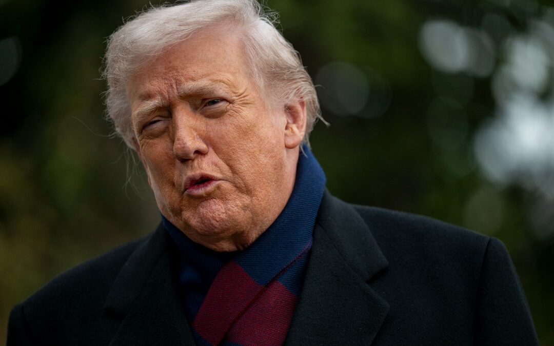 Donald Trump Lleva a la BBC a Juicio por 10 Millones de Dólares en Caso de Difamación