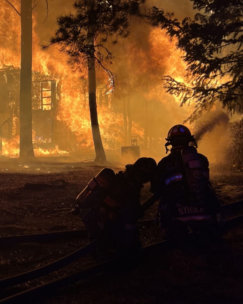 Incendio en Colorado: Generador causa destrucción de vivienda durante vientos extremos