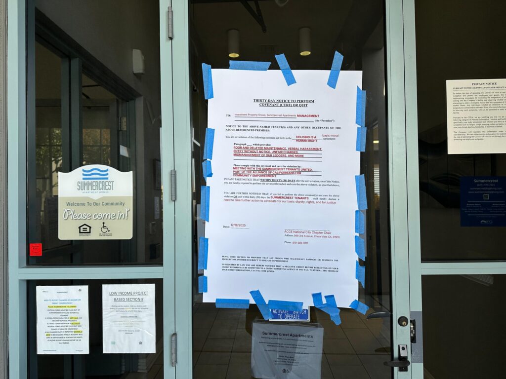 Inquilinos de National City Protestan por Mantenimiento Deficiente y Abusivos Aumentos de Renta