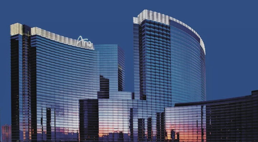 Incendio en el estacionamiento del Aria en Las Vegas afecta a tres vehículos