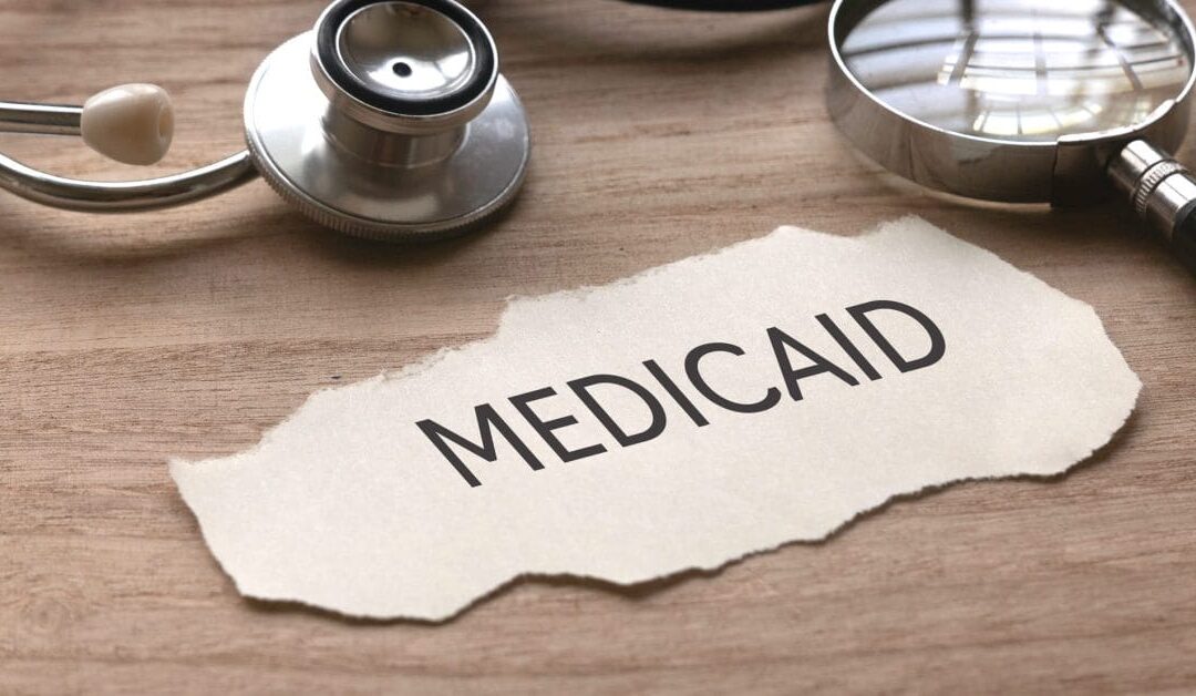 Pagos de Medicaid a fallecidos: Se revelan $207 millones en errores críticos en salud