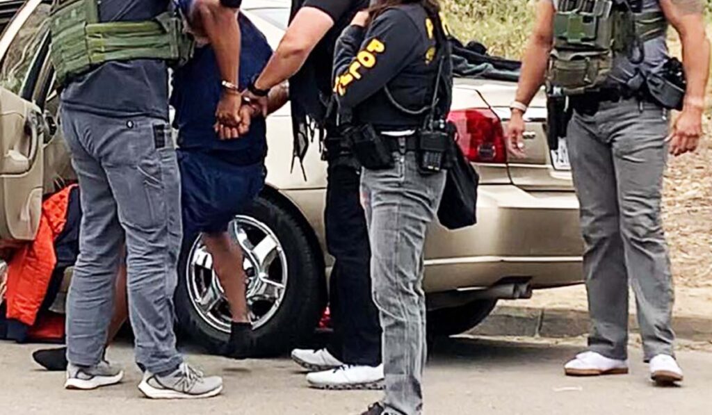 DHS ofrece $3,000 a inmigrantes indocumentados para fomentar salidas voluntarias