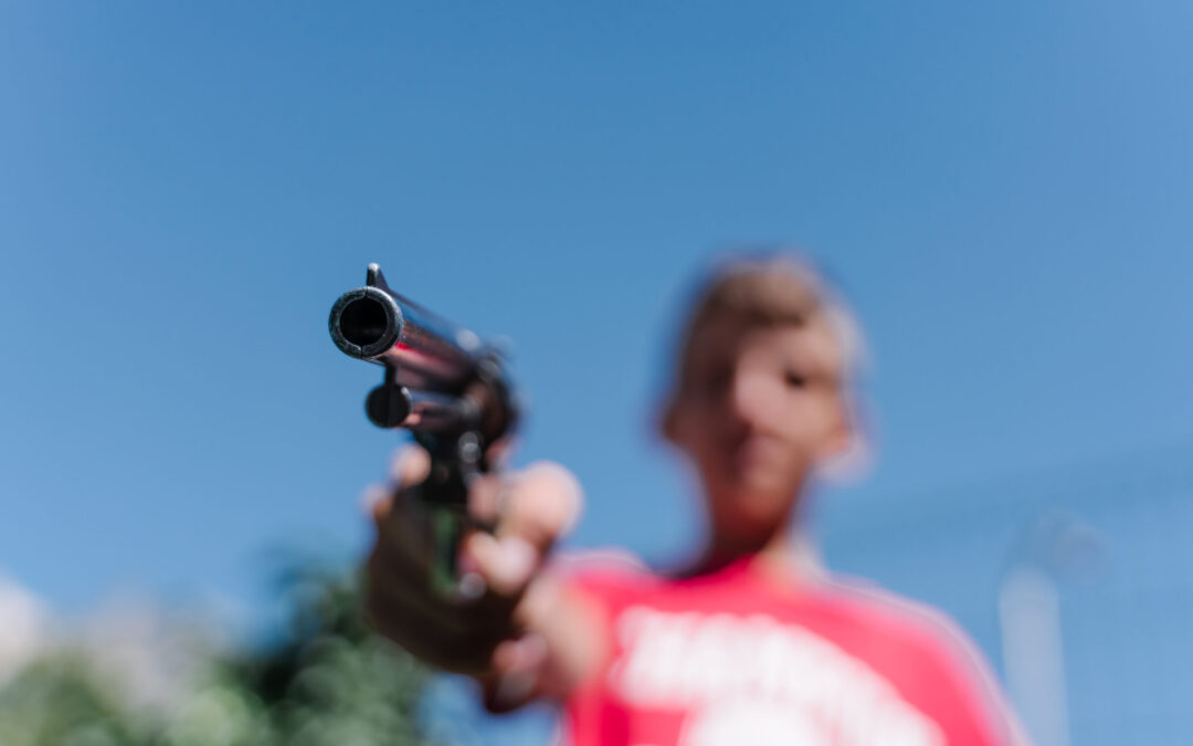Aumentan los Arrestos de Menores por Armas en Wichita: Un Alarma de Violencia Juvenil
