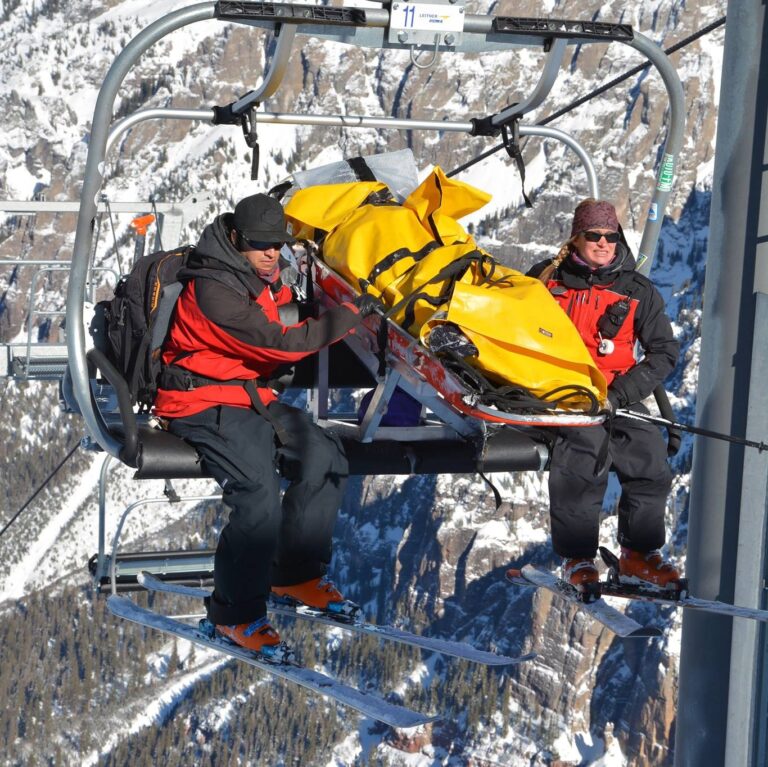 Huelga de esquí en Telluride obliga al cierre del resort este sábado