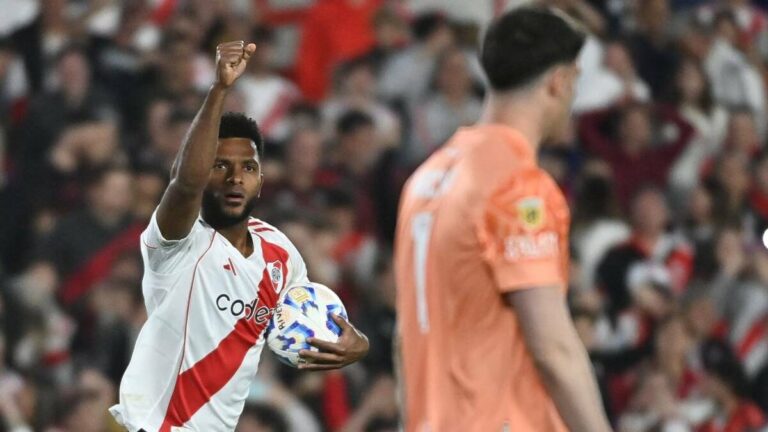 ¿Por qué Miguel Borja, el ‘Colibrí’, es la nueva estrella de Cruz Azul?
