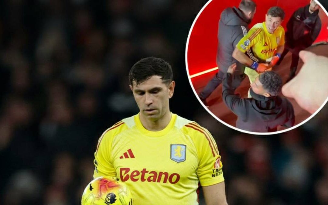 Dibu Martínez y el altercado con aficionados del Arsenal: ¡Mira el VIDEO!