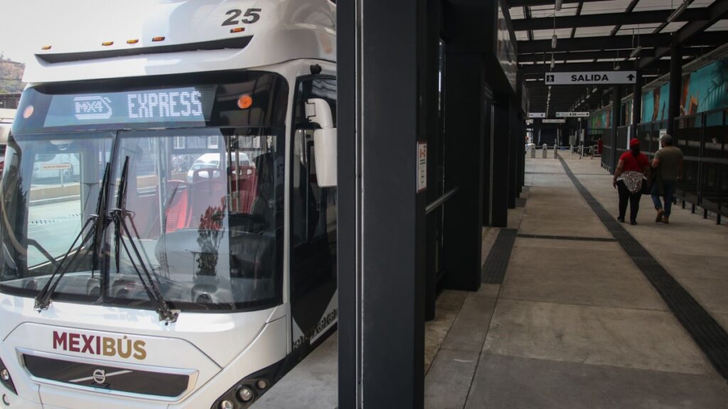 Horarios del Mexibús para Celebraciones de Año Nuevo el 31 de Diciembre y 1 de Enero