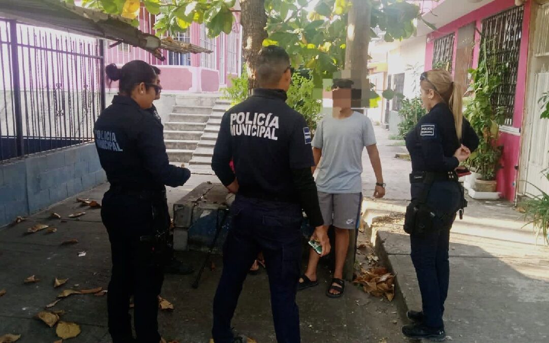 Policía Municipal de Michoacán Rescata a Mujer de 68 Años y su Nieto de Secuestro Virtual