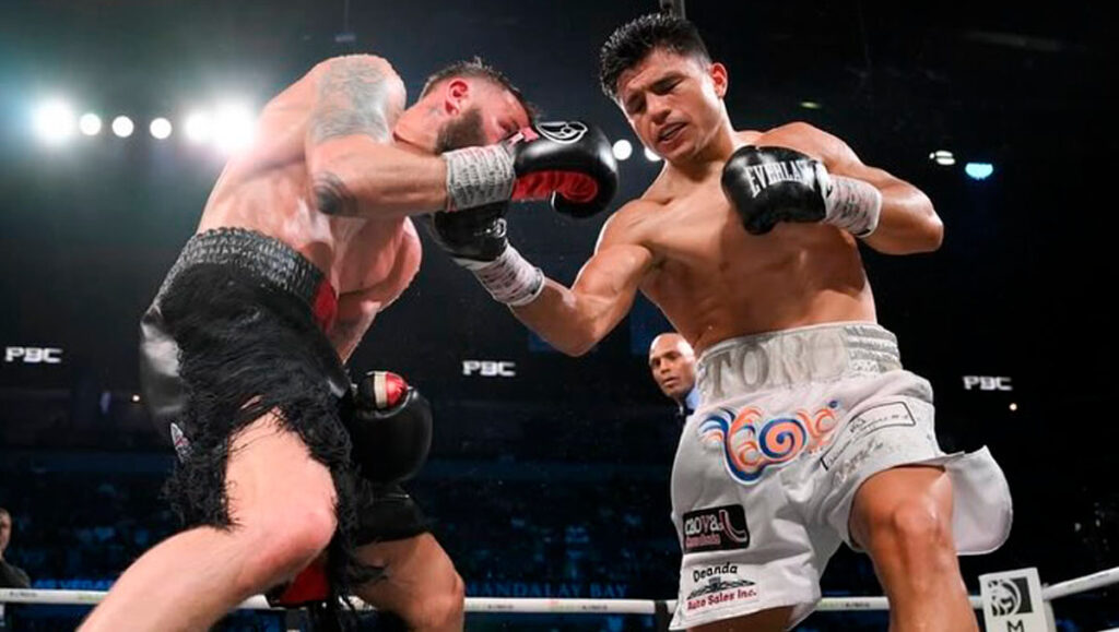 Cinturón de Campeón: El Toro Reséndiz Hereda el Título de Crawford a Canelo Álvarez