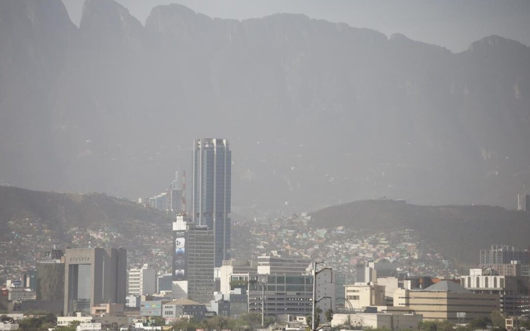 Monterrey Sufre Mala Calidad del Aire Tras Festejos de Año Nuevo con Pirotecnia