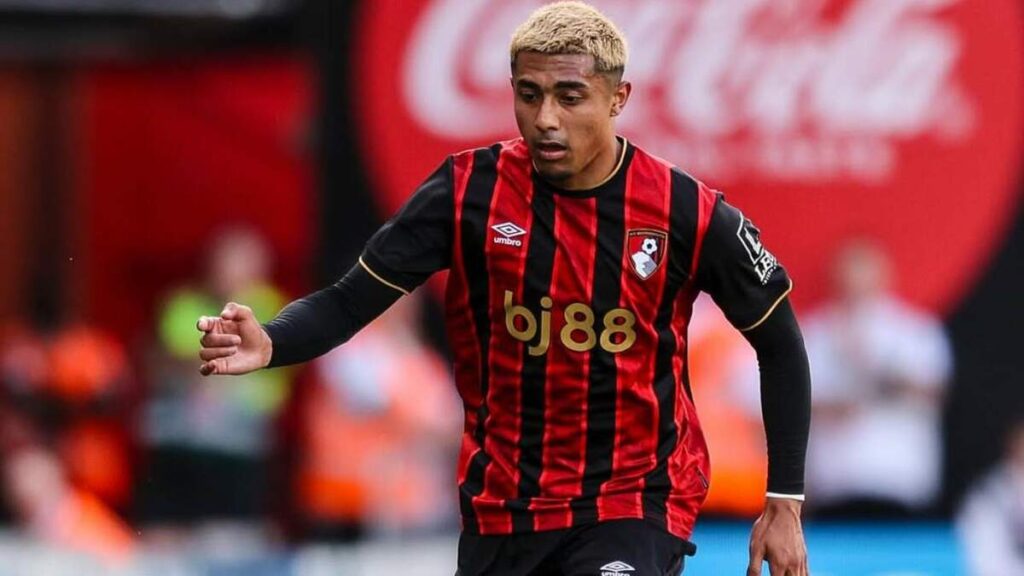 Julián Araujo se une al Celtic tras su paso por el Bournemouth en Escocia