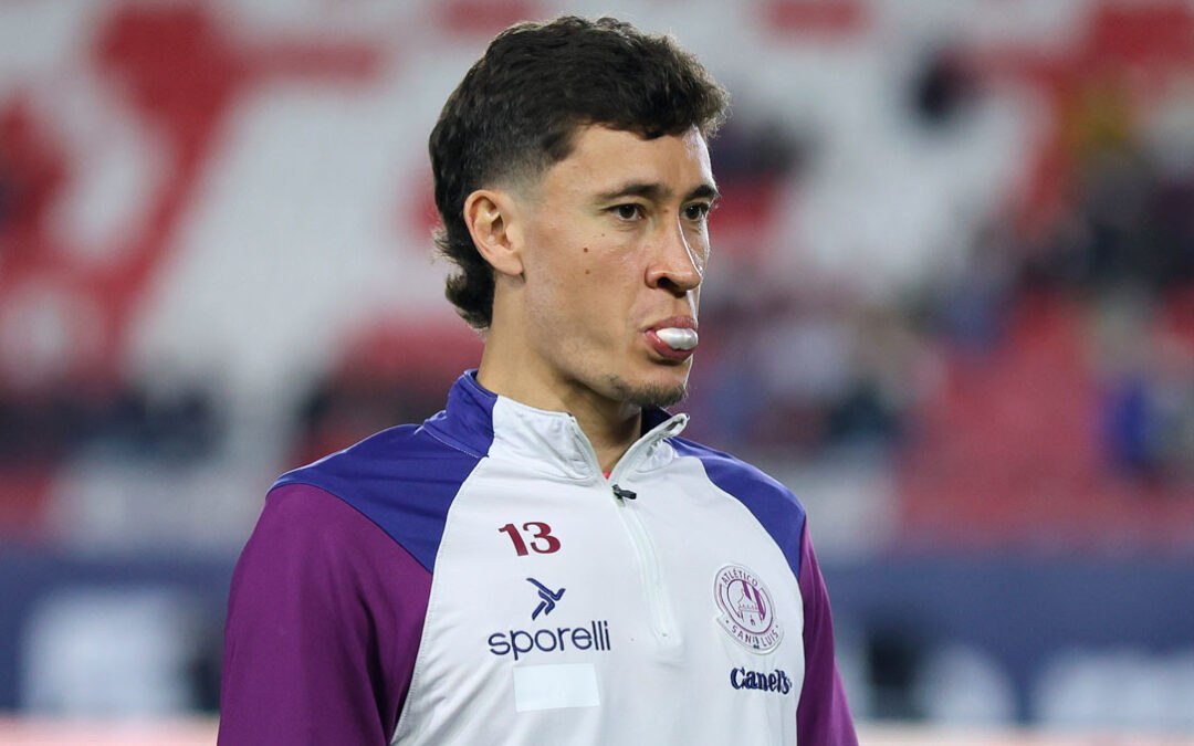 Aficionados del América Celebran la Posible Llegada de Dourado con Memes Divertidos