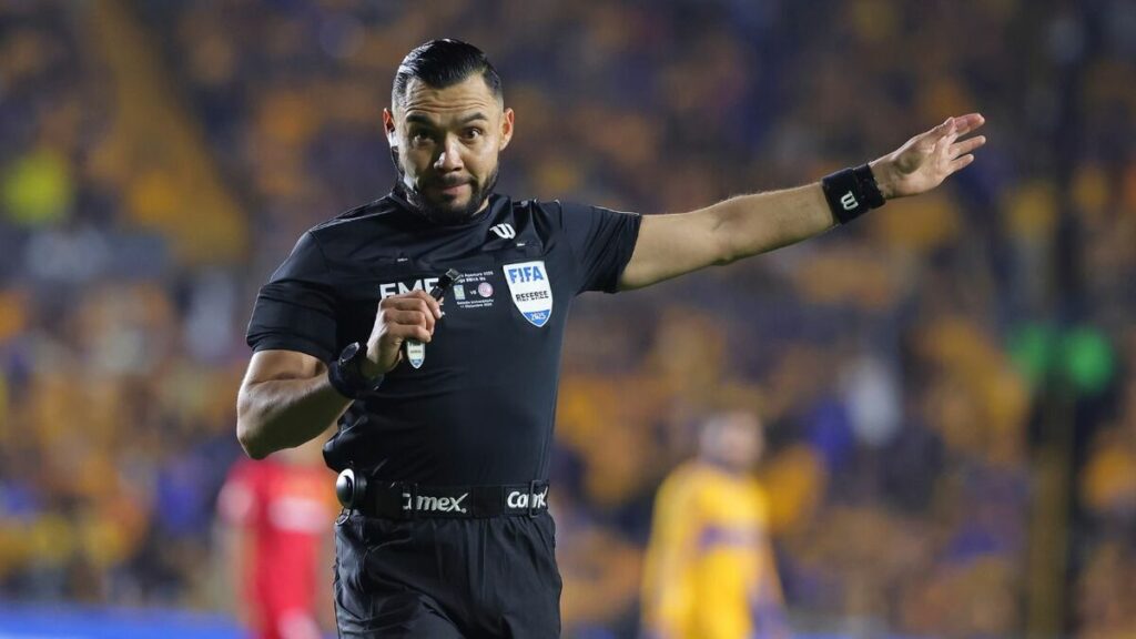 Pollo Ortiz advierte: ‘Los equipos vetan árbitros, puede haber árbitros extranjeros’