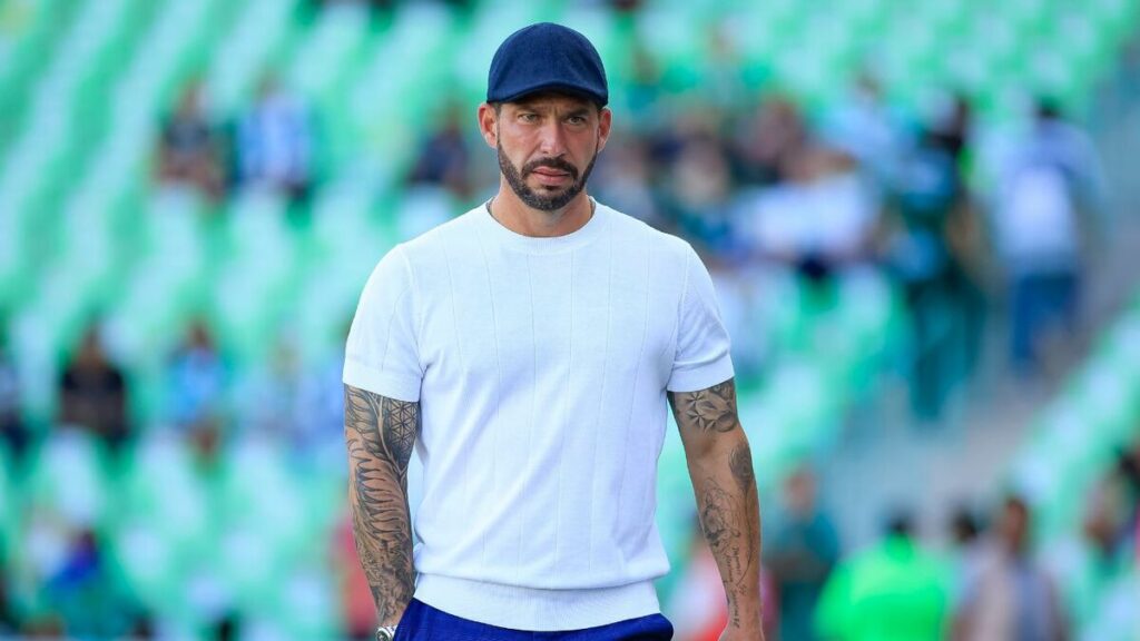 El Multicampeón en la Superliga China: Exdirector de Atlas y Querétaro Toma el Timón