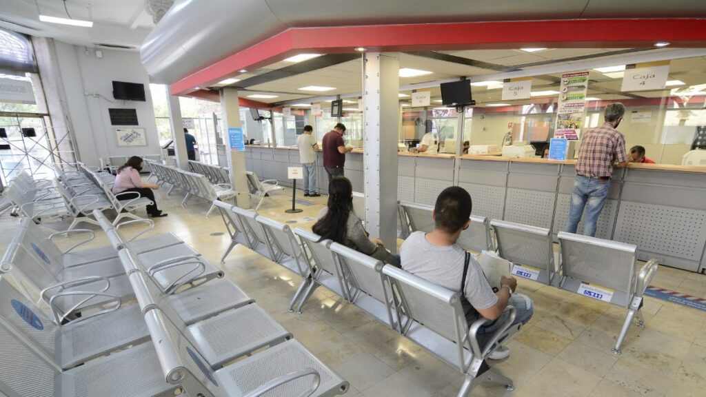 Caos en Guadalajara: Recaudadoras Reportan Fallas en el Servicio de Predial