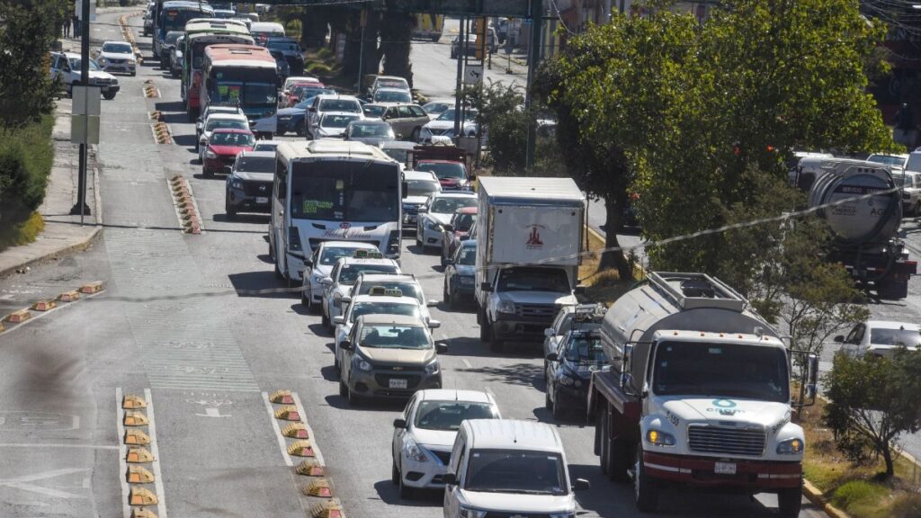 Hoy No Circula en CdMx y Edomex: ¿Qué Autos Descansan Este Sábado?