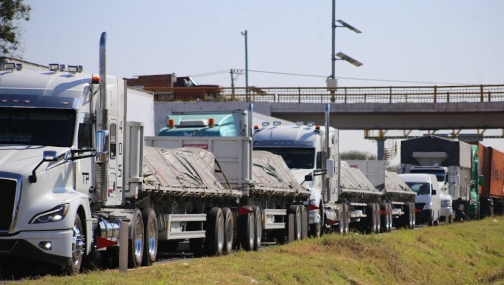 Autopista México-Querétaro: Noticias en Vivo, Cierres y Accidentes Este 3 de Enero