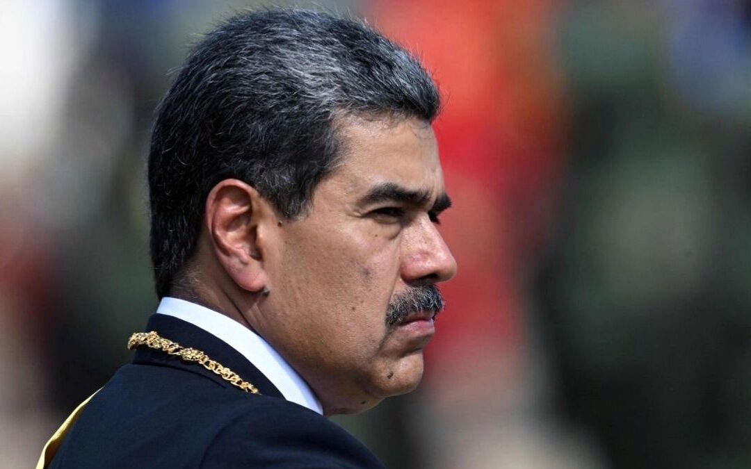 Donald Trump Muestra Imagen de Nicolás Maduro Después de la Detención y Ataque de EE.UU. a Venezuela