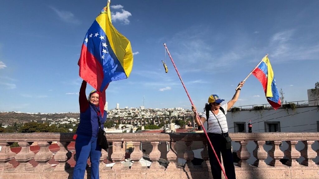 Venezolanos en Querétaro Celebran la Detención de Nicolás Maduro por parte de Estados Unidos