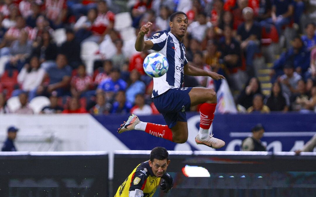 Anthony Martial Brilla en la Copa Pacífica: Su Primer Gol como Jugador de Rayados