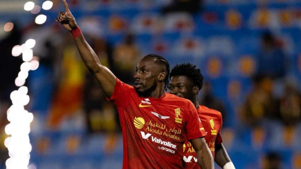 Julián Quiñones Anota a los 15 Segundos con Al-Qadisiyah FC: Un Gol Temprano que Sorprendió