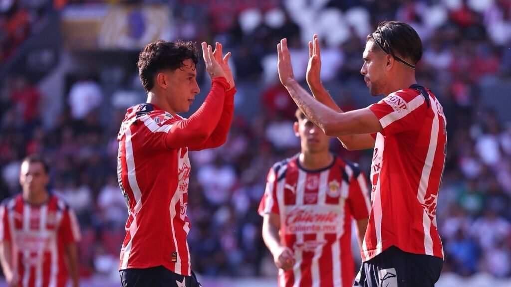 Chivas Consigue Medalla de Bronce en la Copa Pacífica Tras una Exitosa Pretemporada