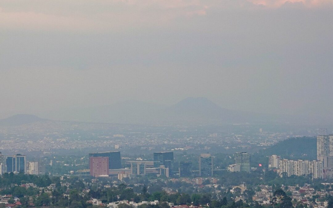 Calidad del Aire en CdMx: Contingencia Ambiental Este 5 de Enero de 2026
