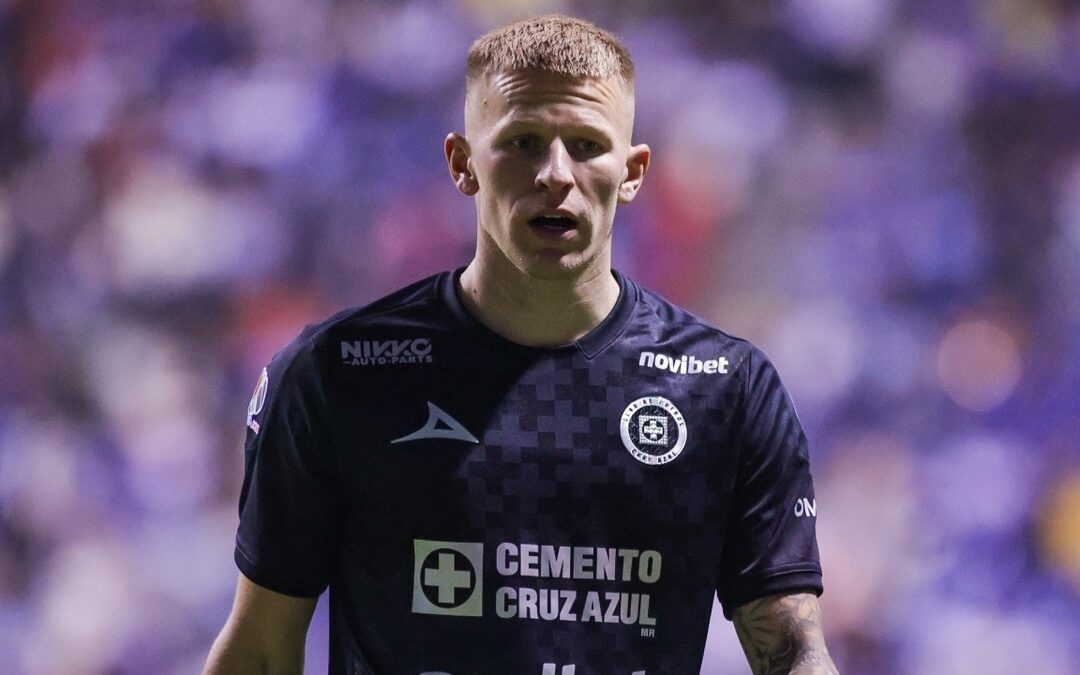 Houston Dynamo Busca a Mateusz Bogusz: ¿Cruz Azul Está Abriendo la Puerta a su Salida?