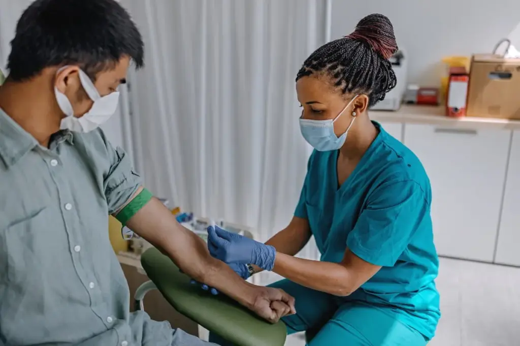 Cruz Roja pide acción urgente ante caída del 35% en donaciones de sangre