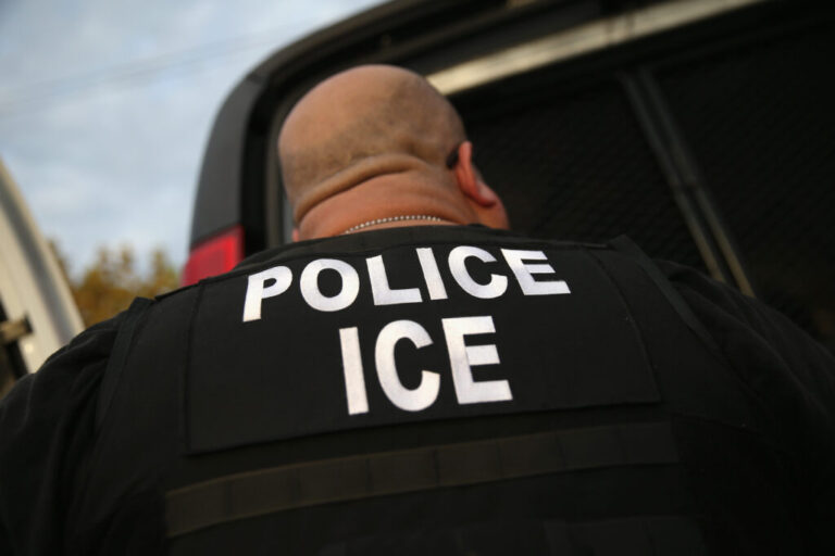 Mujer Embarazada de Brockton Hospitalizada tras Detención por ICE