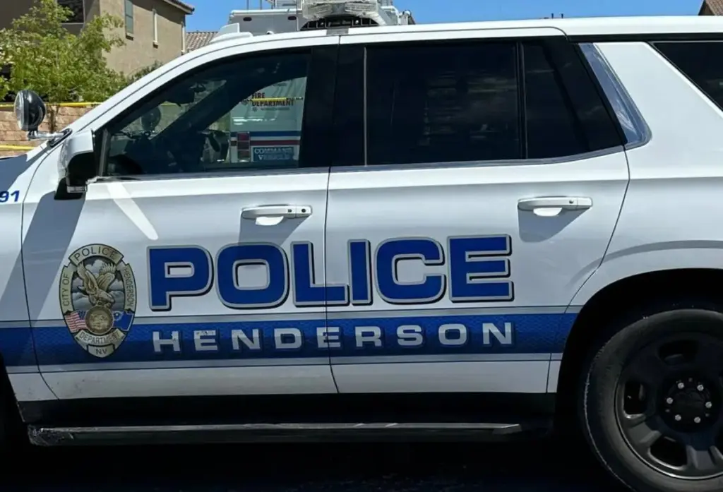 Homicidio investigado tras hallazgo de dos ancianos muertos en Henderson